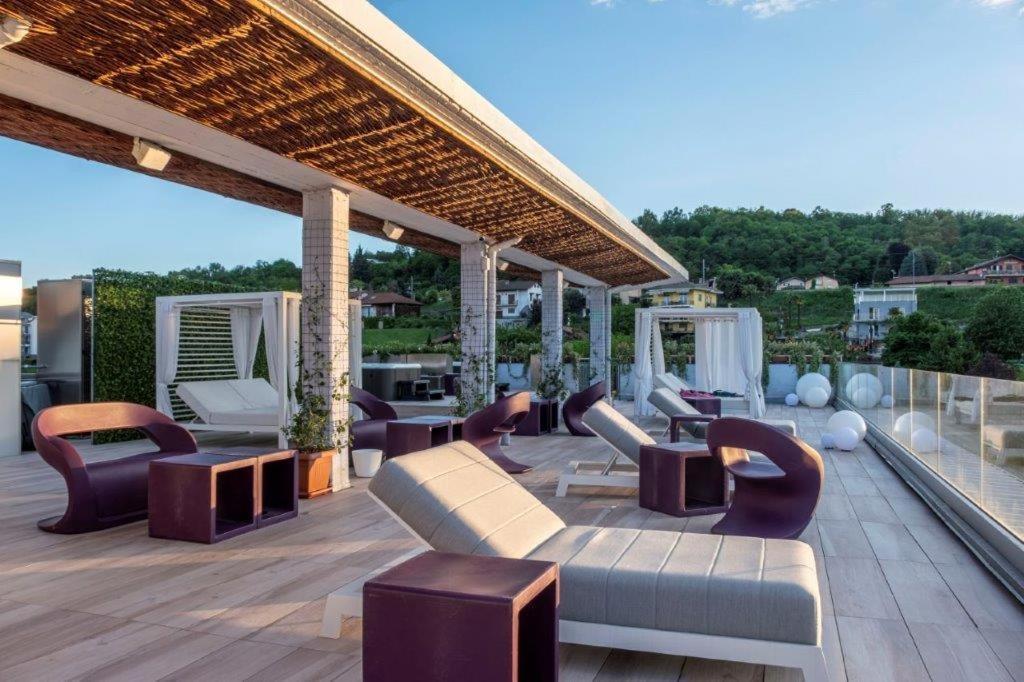 Hotel Le Palme Dormelletto Esterno foto