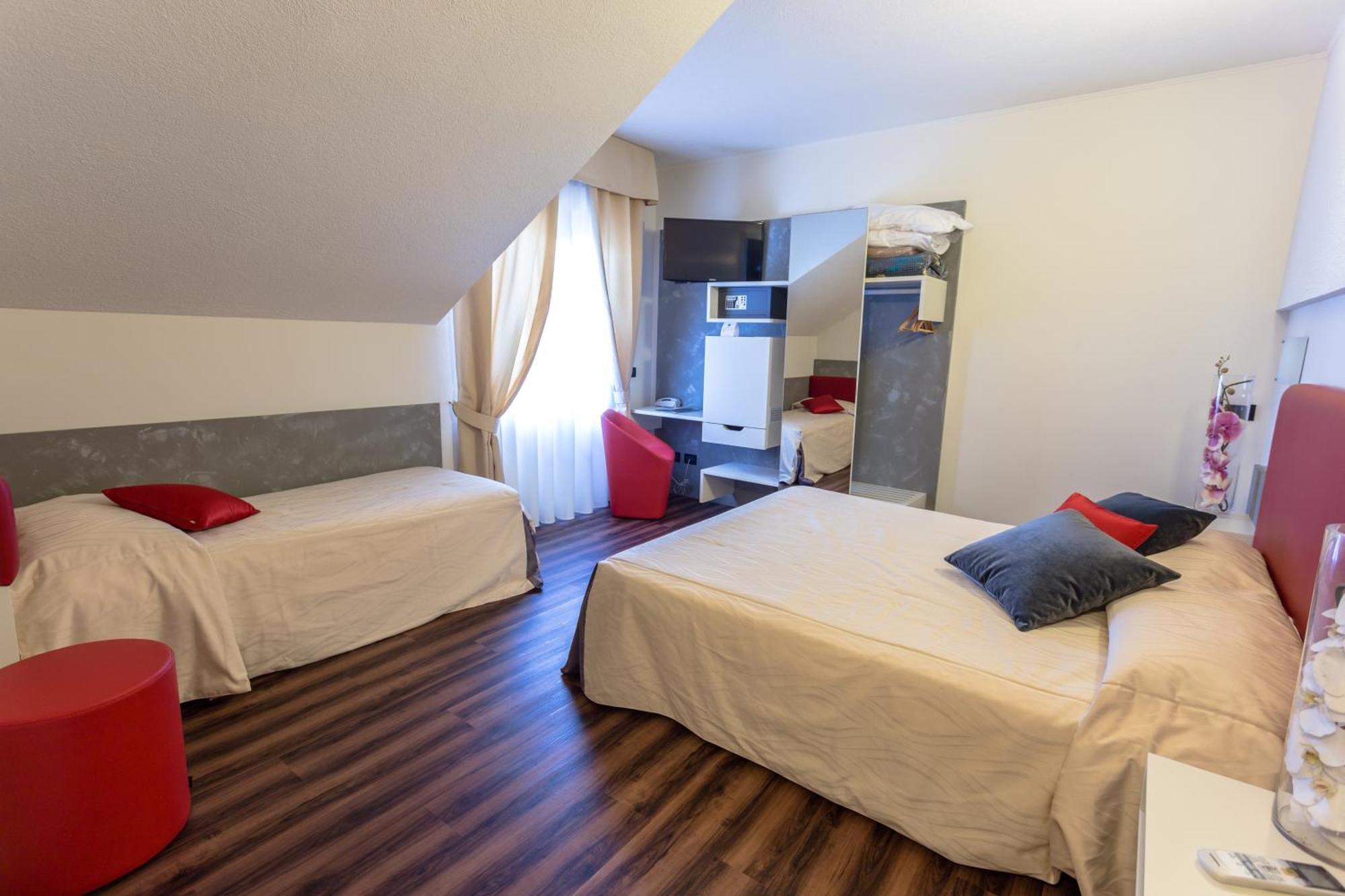 Hotel Le Palme Dormelletto Esterno foto